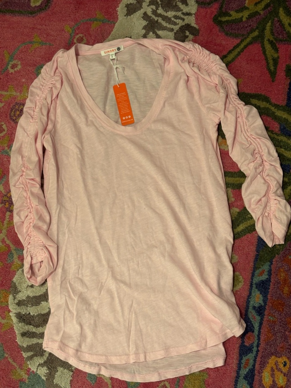 NWT SUNDRY RUCHED SLEEVE PINK T SHIRT - Picture 3 of 6